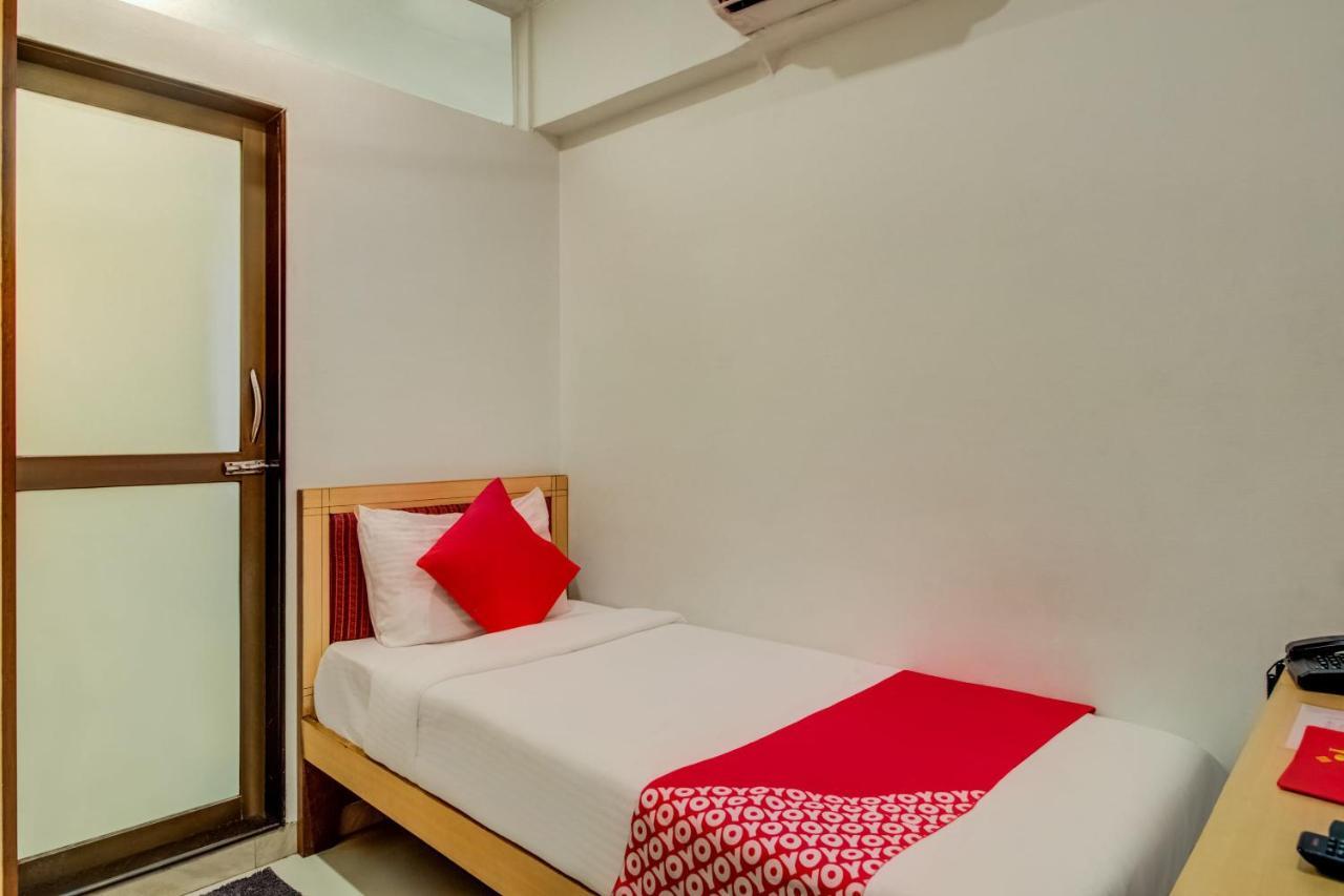 فندق Oyo Flagship 572 Santacruz West مومباي المظهر الخارجي الصورة