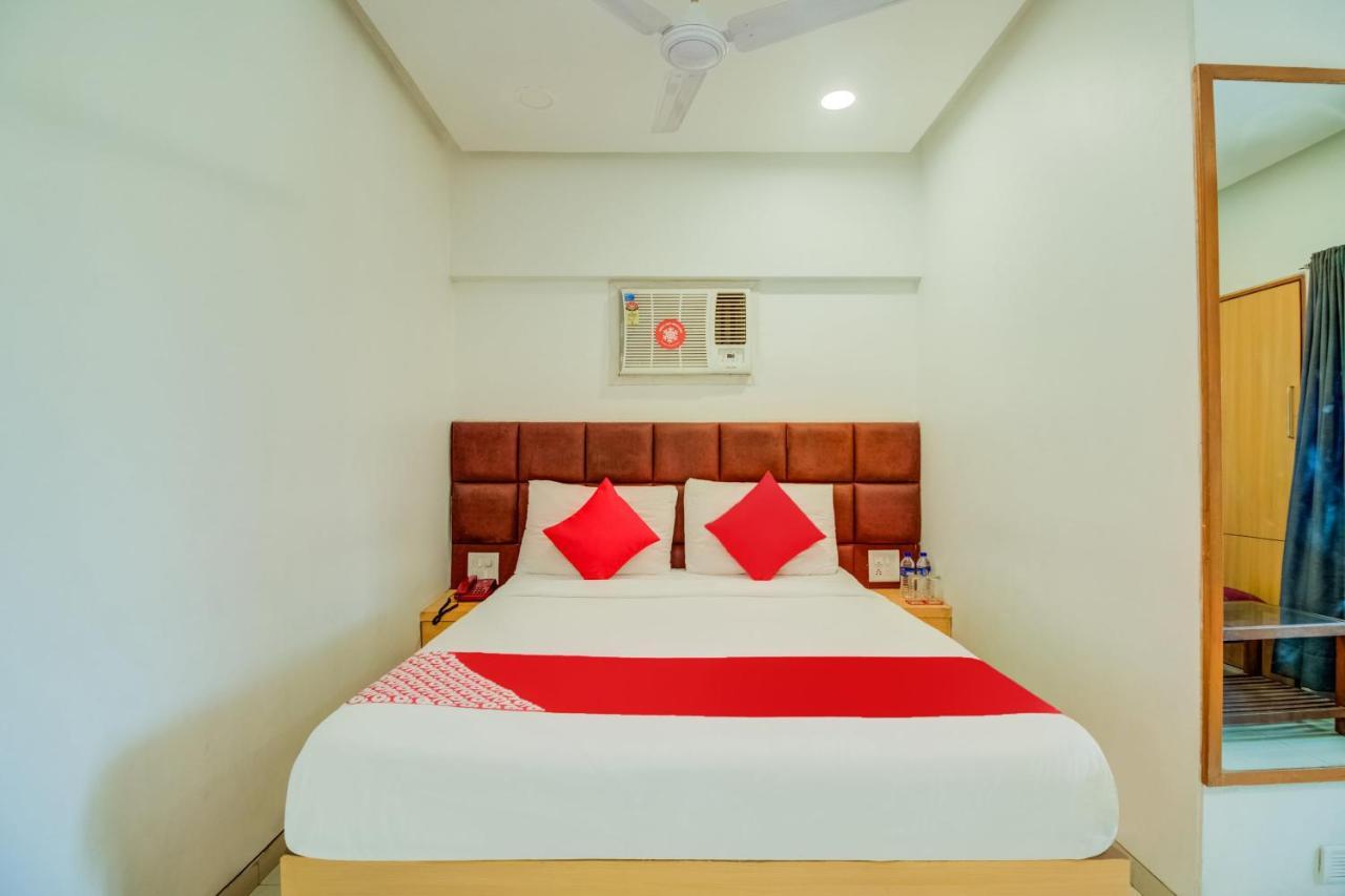 فندق Oyo Flagship 572 Santacruz West مومباي المظهر الخارجي الصورة
