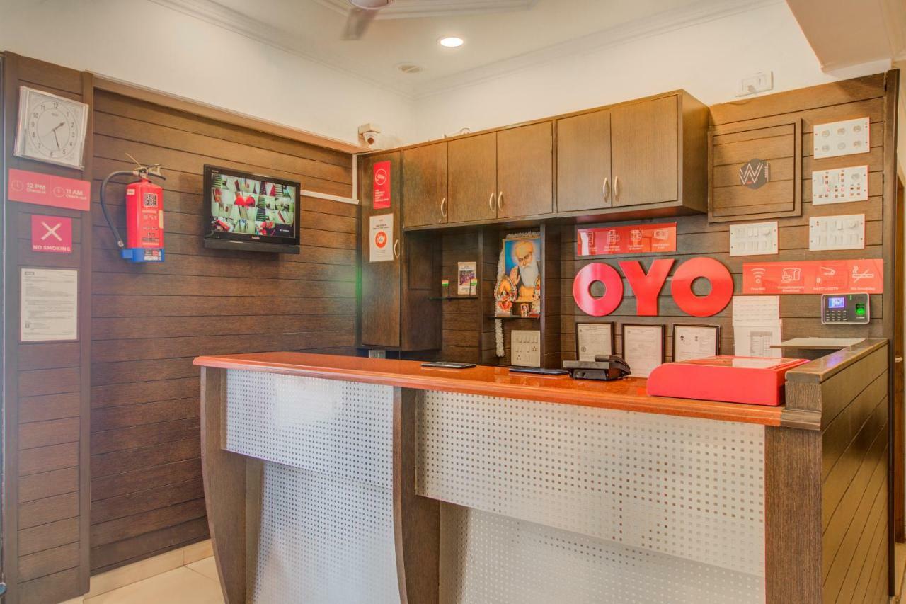 فندق Oyo Flagship 572 Santacruz West مومباي المظهر الخارجي الصورة