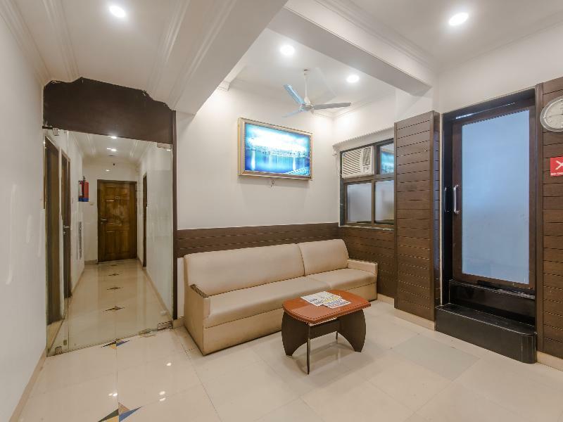 فندق Oyo Flagship 572 Santacruz West مومباي المظهر الخارجي الصورة